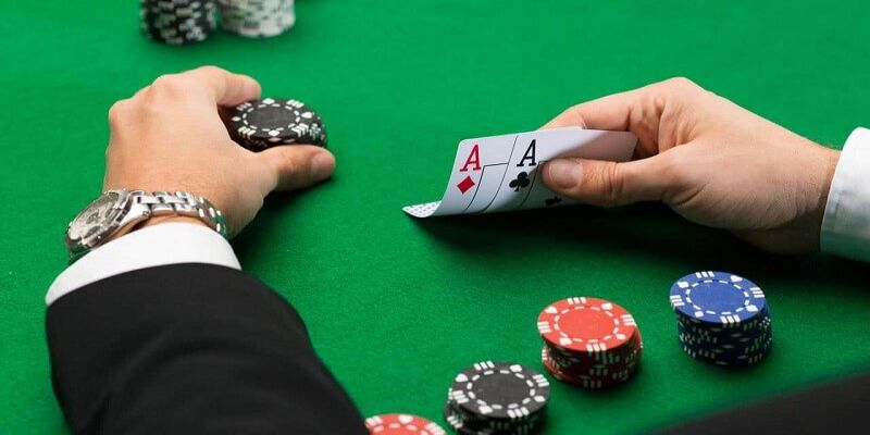 Các quy tắc trên bàn cược Poker TA88